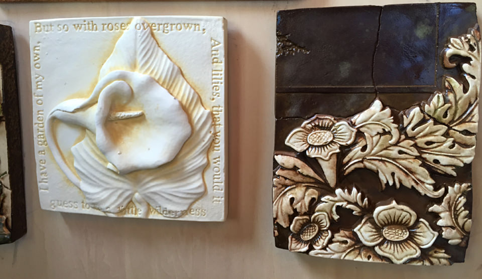 店頭の花苗と資材